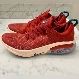 Nike Women’s Joyride Fun Flyknit running shoe, size 8, color Cinnabar